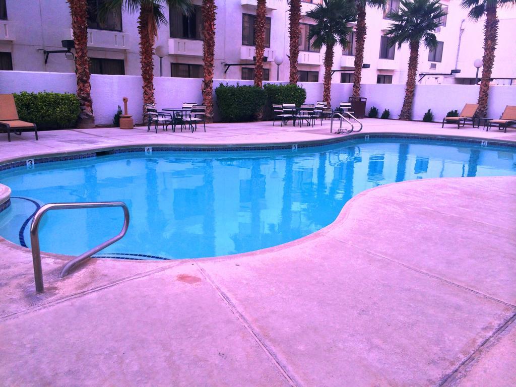 Ramada By Wyndham Terrible'S Hotel & Casino จีน ภายนอก รูปภาพ